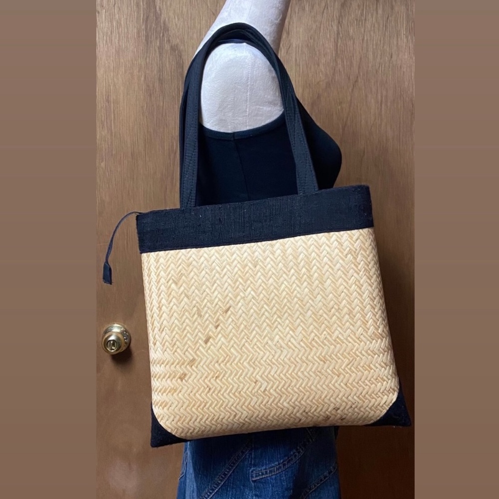 Handcraft Bamboo Tote Bag from Laos